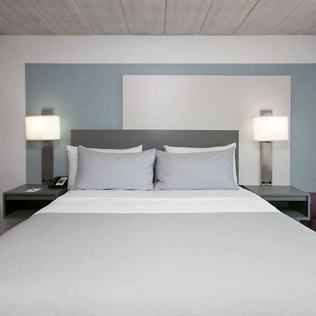 Hotel Tryp By Wyndham College Station Extérieur photo